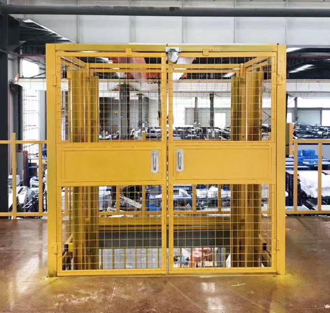 和平镇智能导轨式升降机亮相