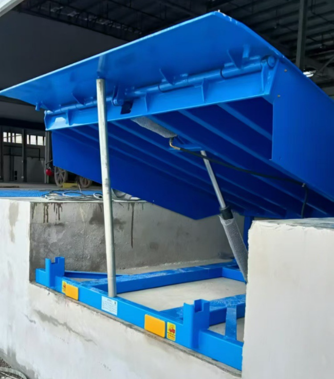 和平镇固定式登车桥